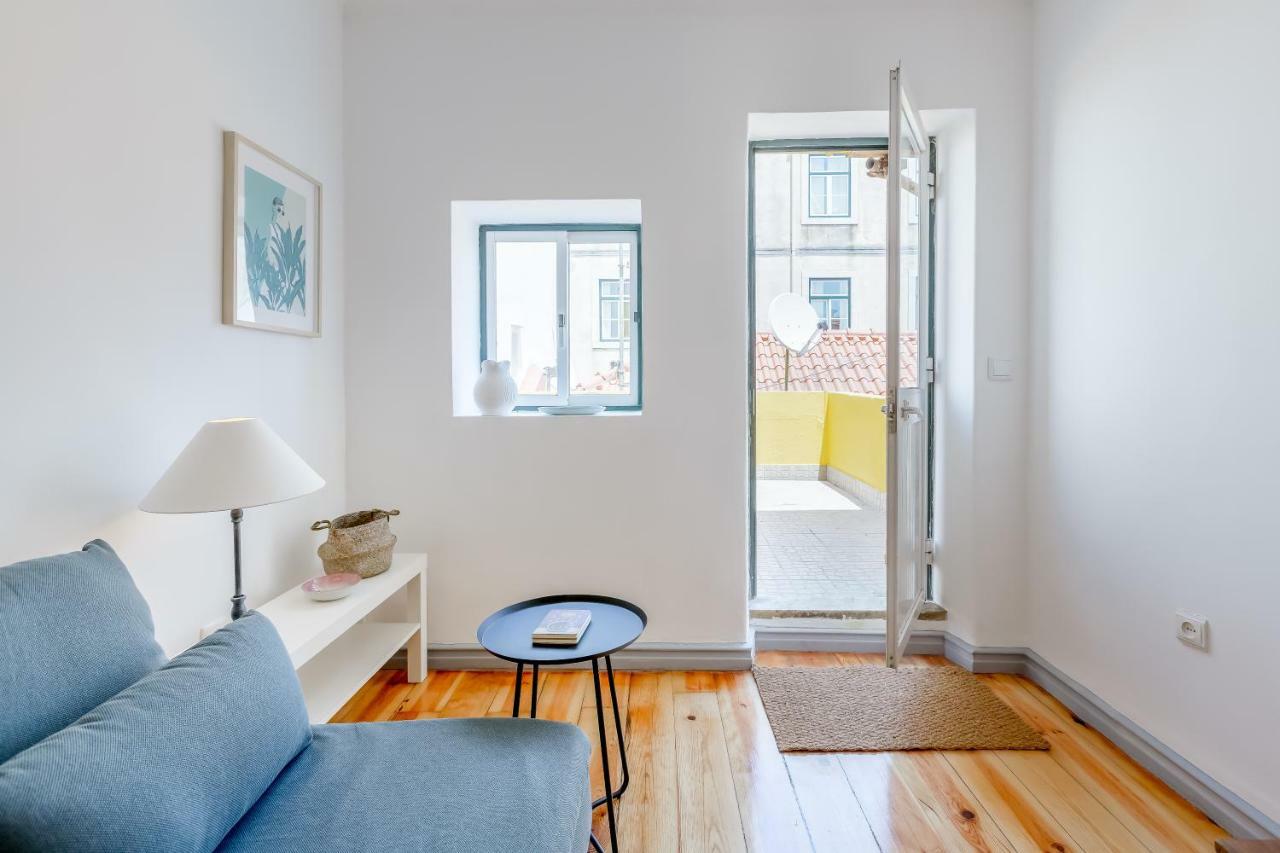 Alfama, Bright And Spacious With Private Terrace, By Timecooler Лиссабон Экстерьер фото